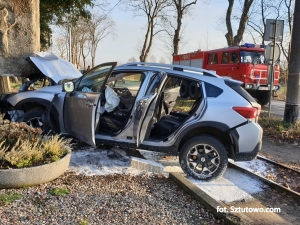 Sztutowo. Wypadek i zderzenie z pomnikiem Muzeum Stutthof.
