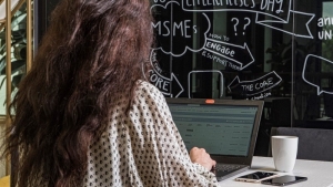 Stabilna mikroprzedsiębiorczość w Polsce – dane CEIDG za I–III kwartał 2025