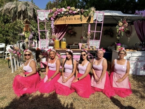 Rodzinne Dożynki w Marzęcinie: Tradycja, słońce i radosna atmosfera.