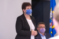 Radni przyjęli projekt budowy hali w Drewnicy.  XIX Sesja Rady Gminy Stegna.