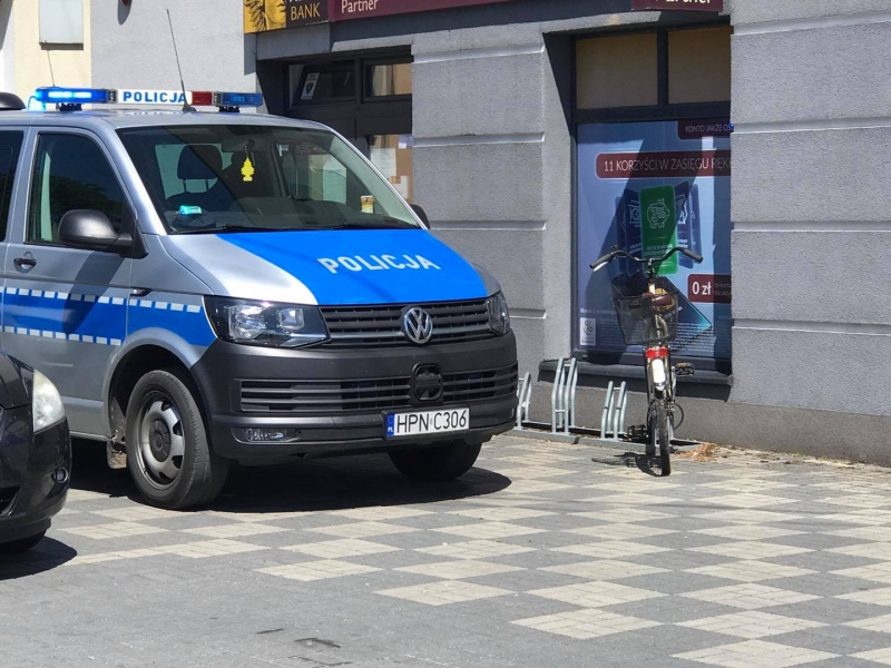 Fałszywy alarm bombowy w jednym z banków w Nowym Dworze Gdańskim.