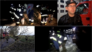 Mieszkańcy i strażacy usypują wał. Jazowa gm. Nowy Dwór Gd.- 29.10.2017