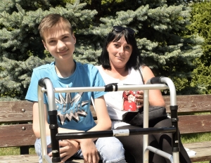 Zbieramy fundusze dla " kruchego" Łukasza. Apel matki. Nie mamy czasu.