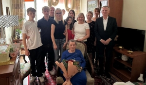 90. urodziny Pani Krystyny Idzikowskiej – wizyta Burmistrza Jacka Michalskiego