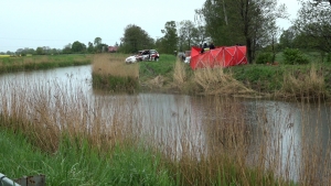 Błotnik. gm. Cedry Wielkie. Tragedia na rajdzie żuławskim. Nie żyją dwie osoby.