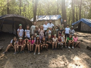 Policjanci odwiedzili harcerzy obozujących w Krynicy Morskiej