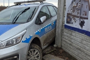 Sceny jak z filmu na Żuławach! Strzały w opony i pogoń za kierowcą który zepchnął radiowóz.