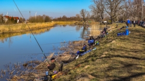 Spławikowe zawody charytatywne  "Postawmy Zbyszka na nogi"