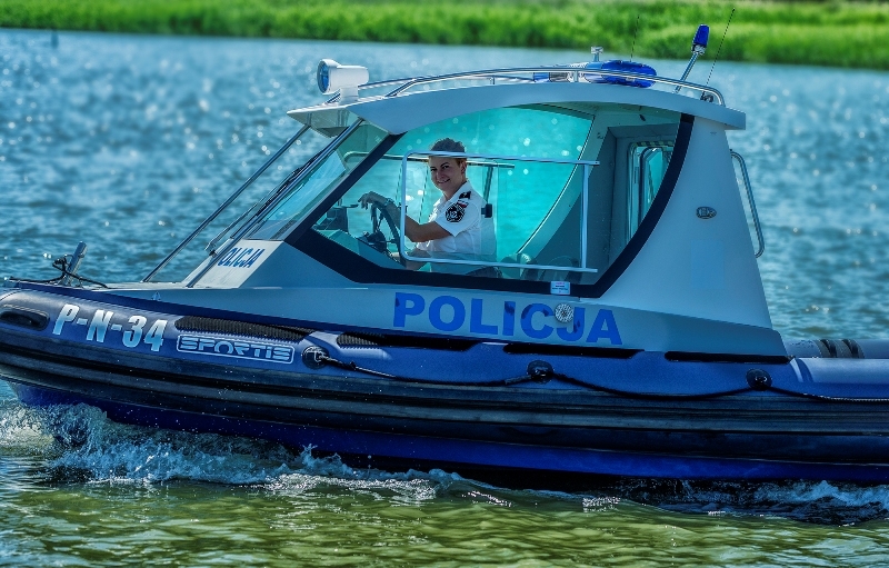 Policyjni wodniacy z Posterunku w Krynicy Morskiej zakończyli sezon patroli wodnych na Mierzei Wiślanej.