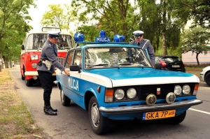 IV Zlot klasycznych pojazdów. Wczasy pod gruszą z rybą na patelni.