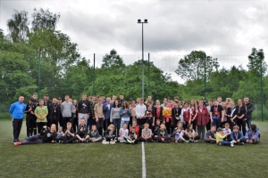 Kolejny Bieg Kwietny upamiętniający pierwszą wizytę Jana Pawła II w Polsce odbył się w Marzęcinie.