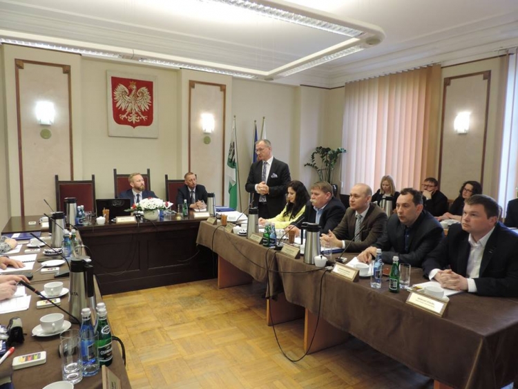 III Sesja Rady Powiatu Nowodworskiego.