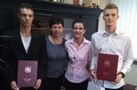 Gmina Stegna. Wójt Ewa Dąbska wręczyła stypendia sportowe - 20.10.2017